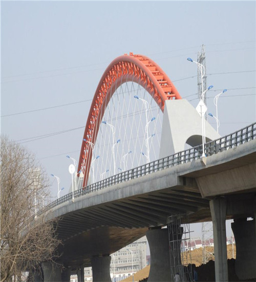 濟(jì)南鋼結(jié)構(gòu)防腐公司：斗輪機(jī)刷油漆 精力充沛